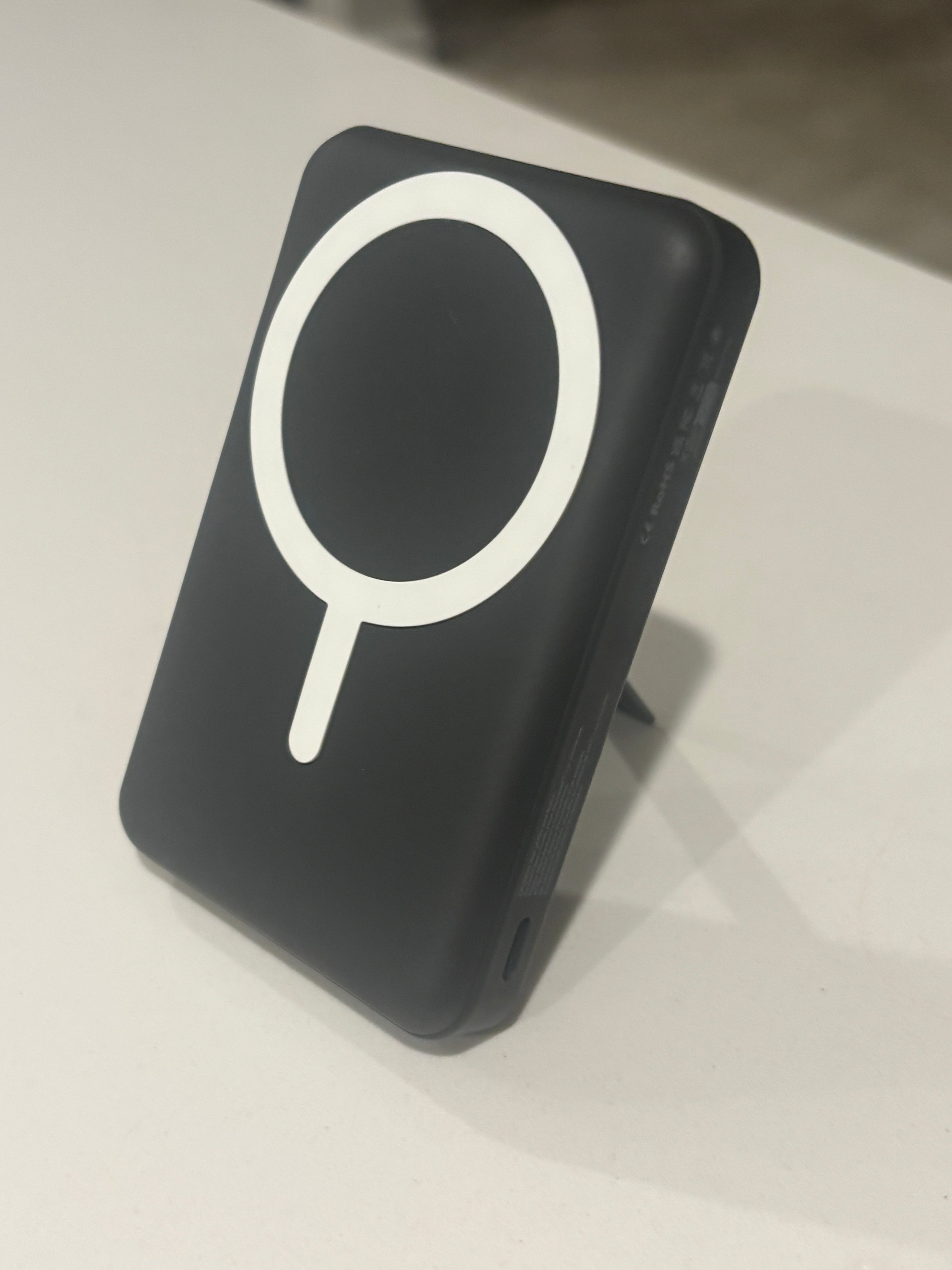 IPhone Charging Battery Bank